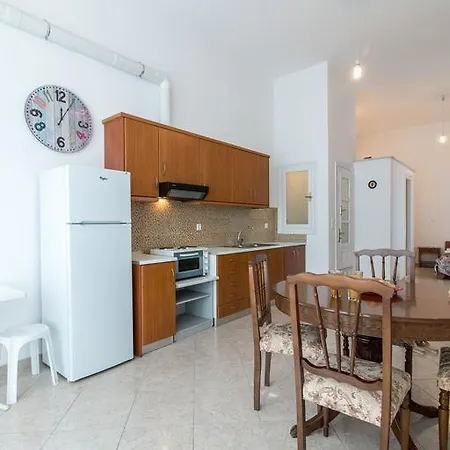 Vivlos Apartment